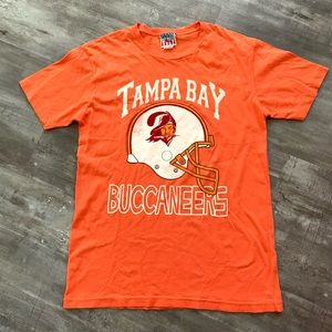 Buccaneers orange shirt Clearance